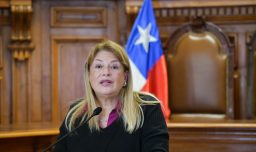 Confiscan equipos con los que Ángela Vivanco impartía clases en tercera diligencia por Caso Audios