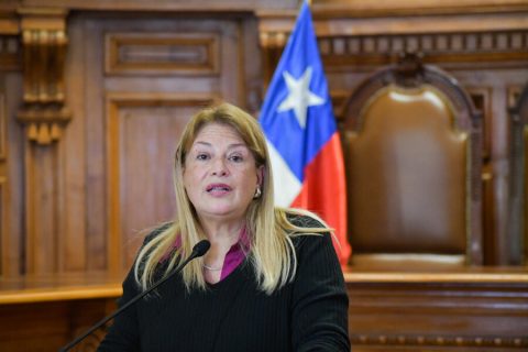 Confiscan equipos con los que Ángela Vivanco impartía clases en tercera diligencia por Caso Audios