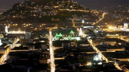 Ecuador: Aumentan apagones con cortes de hasta 11 horas al día por crisis energética