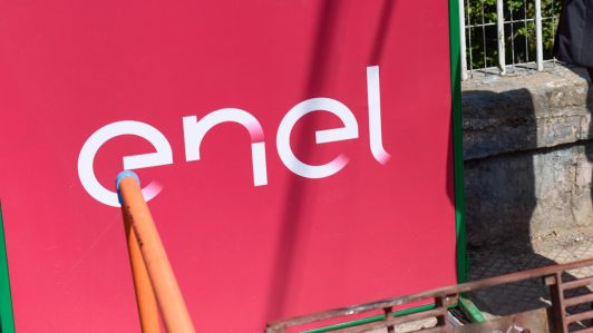 Enel deberá pagar más de $8 mil millones por cortes de luz de 2021