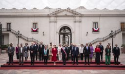 Fiestas Patrias: Presidente Gabriel Boric encabeza fotografía oficial junto a su gabinete en La Moneda