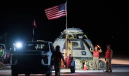 La cápsula Starliner de Boeing regresa a la Tierra tras casi tres meses en el espacio