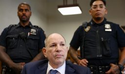 Presentan nuevos cargos contra Harvey Weinstein, exmagnate condenado por abuso sexual, antes de su juicio en Nueva York