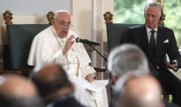 Papa Francisco dice que abusos a menores “son la vergüenza y humillación de la Iglesia”: “Tenemos solo que pedir perdón”