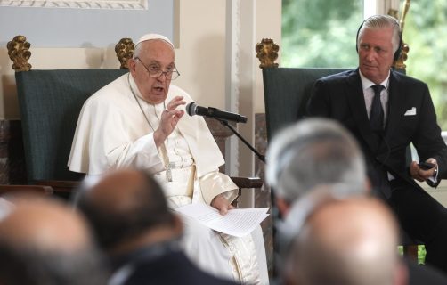 Papa Francisco dice que abusos a menores “son la vergüenza y humillación de la Iglesia”: “Tenemos solo que pedir perdón”