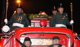 ¿Funerales nocturnos? La centenaria tradición de Bomberos que ahora está validada por ley