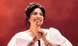 Mon Laferte aborda su nueva exposición artística: “Antes pensaba que el arte era para personas con plata"