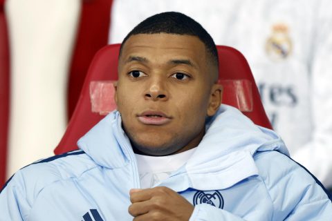 Representante de Kylian Mbappé dice que "se emprenderán acciones legales" contra medios suecos por acusaciones de violación