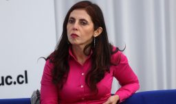 Quién es María Elena Santibáñez, la nueva abogada que asumirá la defensa de la denunciante de Manuel Monsalve