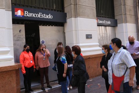 Así era el mecanismo utilizado por los ex trabajadores de BancoEstado imputados por millonario fraude interno