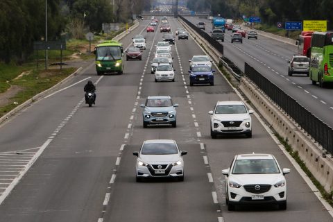 Tres personas fallecidas y 91 accidentes de tránsito: Carabineros entrega primer balance por fin de semana largo