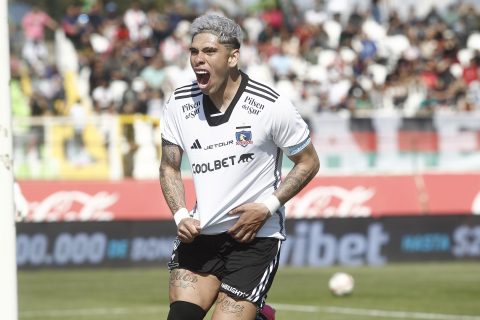 Colo Colo se prueba la corona: Derrota a Palestino en intenso partido y se afianza en el liderato