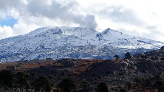 Sernageomin decreta alerta amarilla por actividad volcánica en el Volcán Copahue