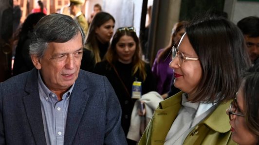 “Nos duele”: Presidente del PC lamenta derrota de Hassler en Santiago, pero indica factores externos que influyeron en el resultado