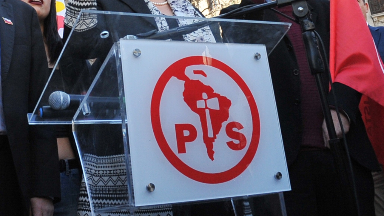 Quién se cree que es?” Desde el PS critican que Camilo Escalona haya