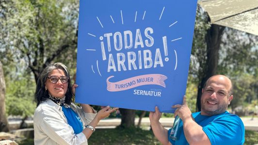 ¡Todas arriba! Sernatur presenta un plan de turismo especial para mujeres