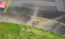 Bomba estadounidense de la Segunda Guerra Mundial explotó en un aeropuerto japonés: Provocó un gran cráter