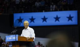 Estados Unidos: Barack Obama sorprende en mitin de Kamala Harris cantando "Lose Yourself"