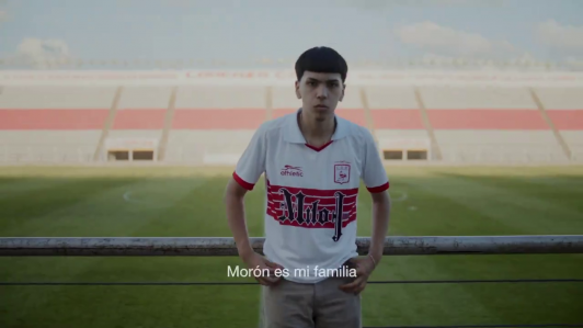 Milo J se convierte en el principal sponsor Club Deportivo Morón: "Es mi familia, mi casa y mi primer amor"