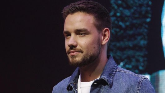 Nuevo informe policial sostiene que Liam Payne intentó escapar por un balcón antes de su trágica caída en Argentina