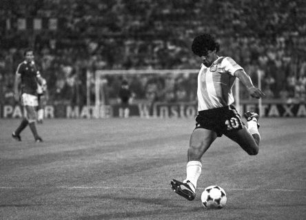 "Se te extraña Diego": Argentina rinde homenaje a Maradona a cuatro años de su muerte