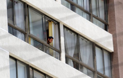 Providencia: Niña de cuatro años cayó desde cuarto piso de un edificio