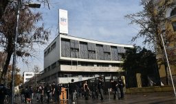 Alumnos del Instituto Nacional han perdido más de un mes y medio de clases este año por suspensiones