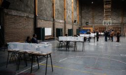 Colegios sede de votación por segunda vuelta de gobernadores tendrán jornada escolar acotada este viernes: Revisa los horarios