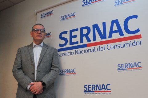 "Inoportuno": Sernac responde a Enel por comparación entre Chile y Estados Unidos por cortes de luz