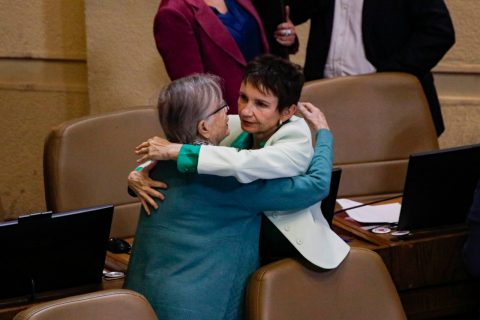 "Fue un ejemplo de coraje y entrega": Ministra Carolina Tohá se despide de Mercedes Bulnes con emotivo mensaje