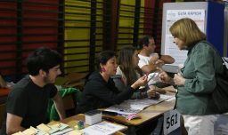 A partir de este jueves: Tesorería anuncia pago de bono para vocales de mesa que participaron en elecciones municipales