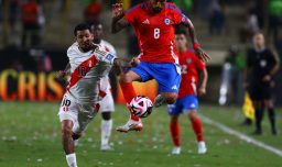 Chile no rompe la racha sin triunfos oficiales con Gareca, pero rescata un punto de visita ante Perú