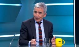 "Tiene un liderazgo de largo plazo": Carlos Peña asegura que Gabriel Boric será eventualmente reelecto