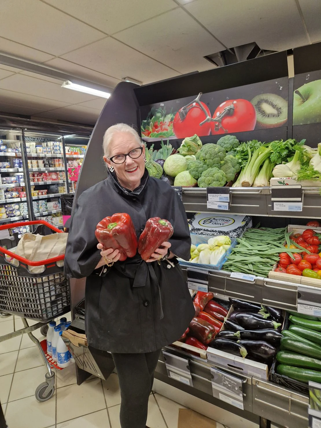 Joanna dice que no le gusta la comida de Francia y que le resulta difícil encontrar frutas y verduras a su gusto. Crédito: Cortesía de Joanna McIsaac-Kierklo