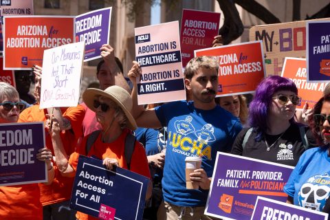 Arizona amplía el derecho al aborto hasta las 24 semanas