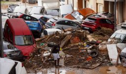 Inundaciones en España dejan 211 muertos: Gobierno anunció envío de 10 mil militares y policías a las zonas afectadas