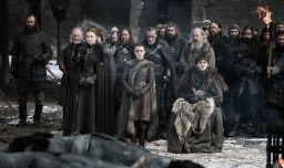 Warner Bros. estaría considerando desarrollar una película de "Game of Thrones" tras éxito de su serie de televisión