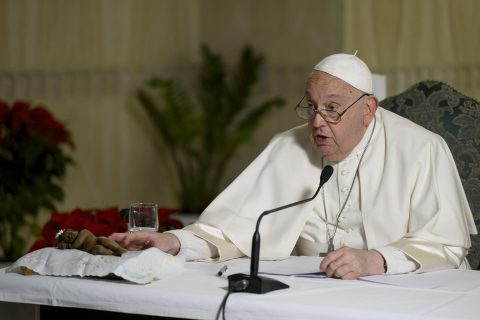 Papa Francisco lamenta la “crueldad” en Gaza con “niños ametrallados”: Llamó a un alto al fuego navideño en todo el mundo