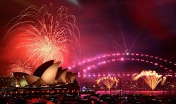 Australia da la bienvenida al 2025 con espectaculares fuegos artificiales