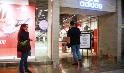 Black Friday: Sernac ofició a Adidas tras recibir más de 700 reclamos en dos días por cancelaciones unilaterales de compras