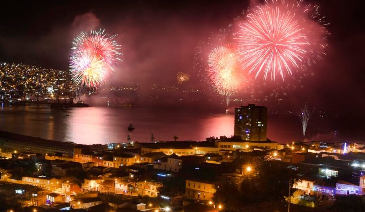 Comunas que celebrarán con fuegos artificiales en Año Nuevo 2025