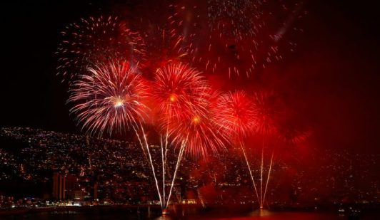 Laguna Verde cancela espectáculo de fuegos artificiales para Año Nuevo por marejadas