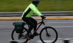 Insólito: Hombre manejó una bicicleta en estado de ebriedad y fue condenado a no volver a manejar ningún tipo de vehículo