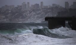 Senapred declara alerta temprana preventiva para diversas zonas del país debido a “marejadas anormales”: Revisa los detalles