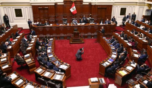 Escándalo en el Congreso de Perú: Investigan presunta red de prostitución que operaba al interior del Parlamento