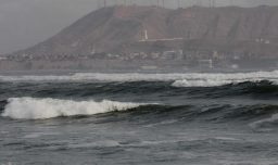 "No es momento para esperar": El llamado a evacuar de Bomberos ante alerta de tsunami tras terremoto en California