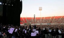 Paula Escobar y el "momento inolvidable" de la Orquesta Sinfónica de Chile en el Estadio Nacional: "Es posible el encuentro, en Chile nadie sobra"