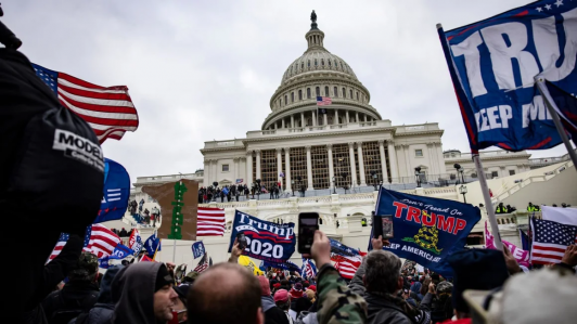 Informe descarta la presencia de agentes encubiertos del FBI en el asalto al Capitolio de Estados Unidos de enero de 2020