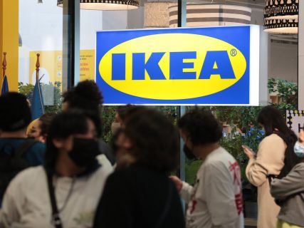 La querella de Ikea por millonario robo en su tienda de Las Condes: Acusa pérdida de más de 23 mil productos