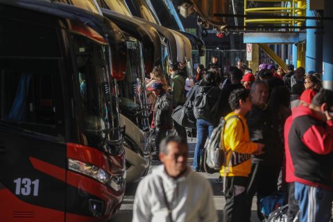 Las 10 empresas de buses que más reclamos tienen en el Sernac